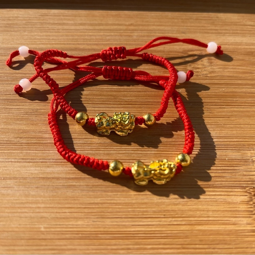 Pixiu Wealth String Bracelet Bundle of 2 - Picture 12 of 12